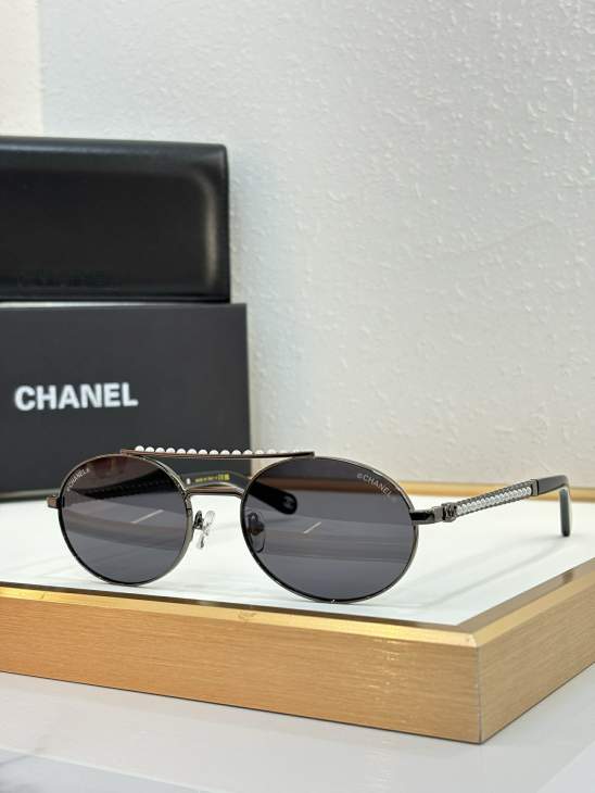 Picture of Chanel Sunglasses _SKUfw80881989fw